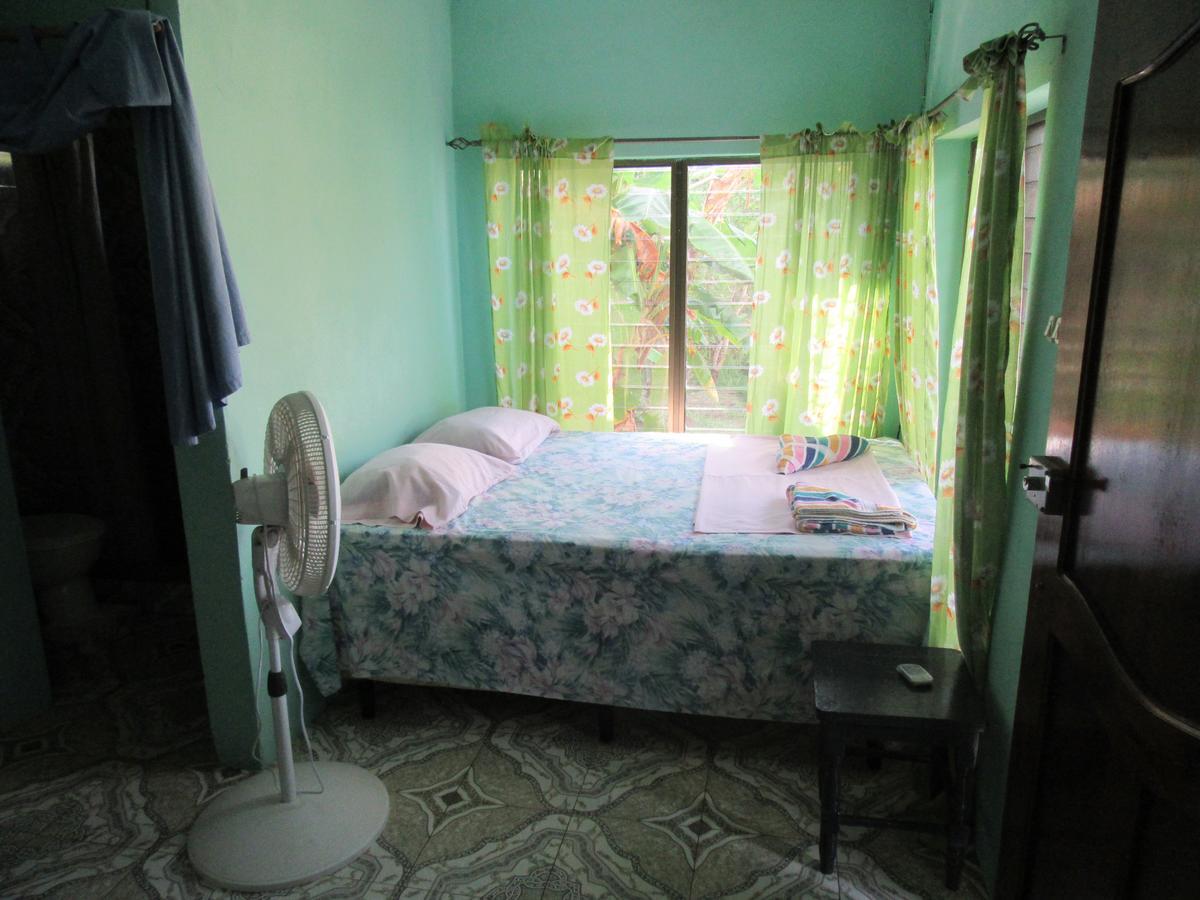Villy'S Cottage North End Luaran gambar